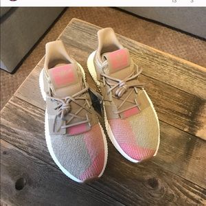 Adidas propheres